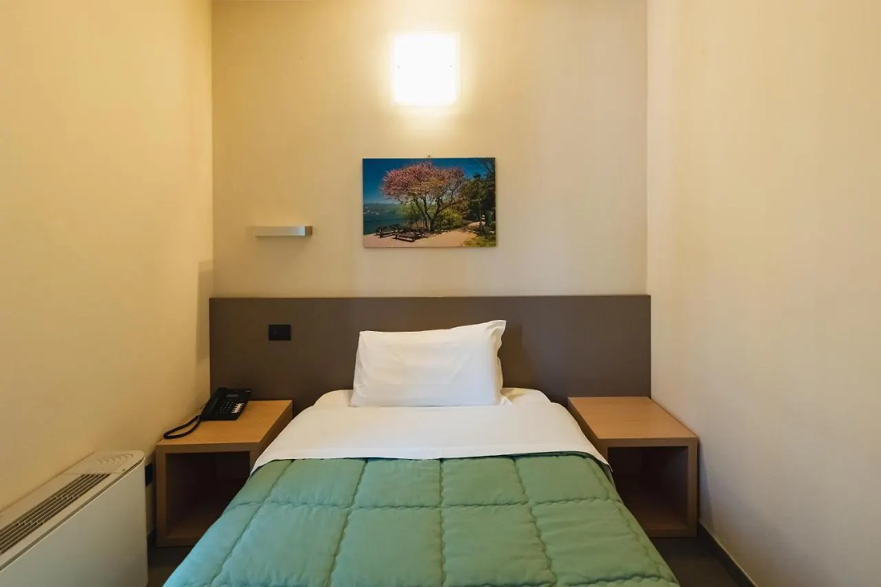 Parini Hotel 3*, Bosisio Parini Italien
