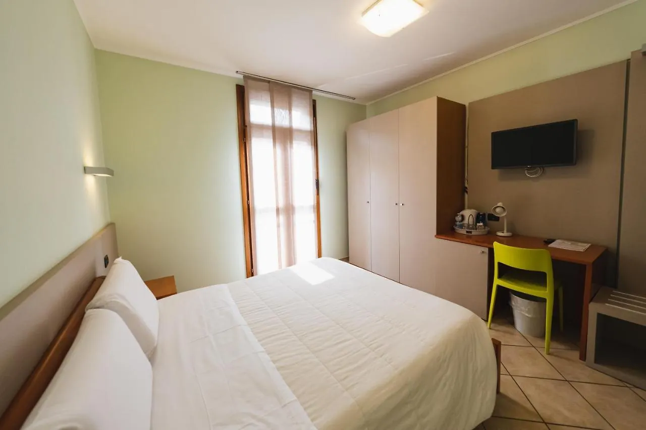 ***  Parini Hotel Italien