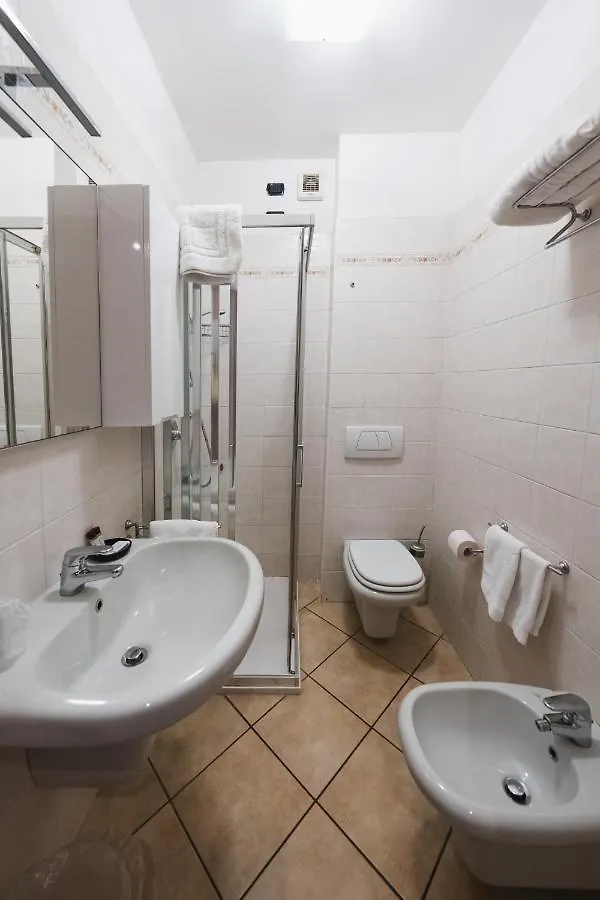 Parini Hotel