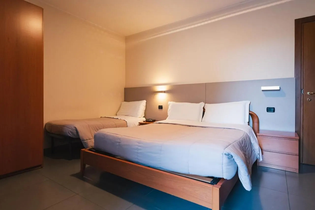 Parini Hotel 3*, Bosisio Parini Italien
