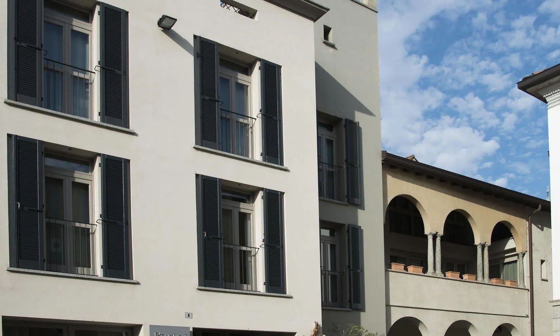 Parini Hotel 3*, Bosisio Parini